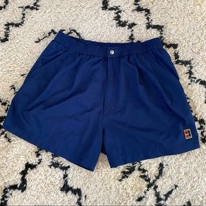 Rare vintage Nike men’s short tennis shorts XL retro